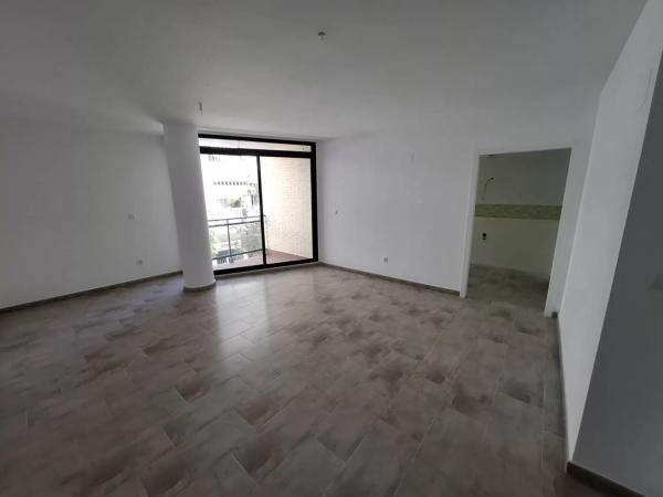 Piso en venta en  Calle del Pla de Sarrió, El Campello photo 2