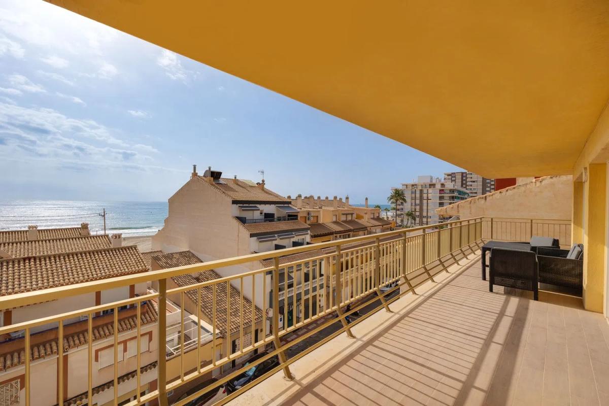 Venta de piso en Sant Bartomeu, 52, El Campello
photo 1