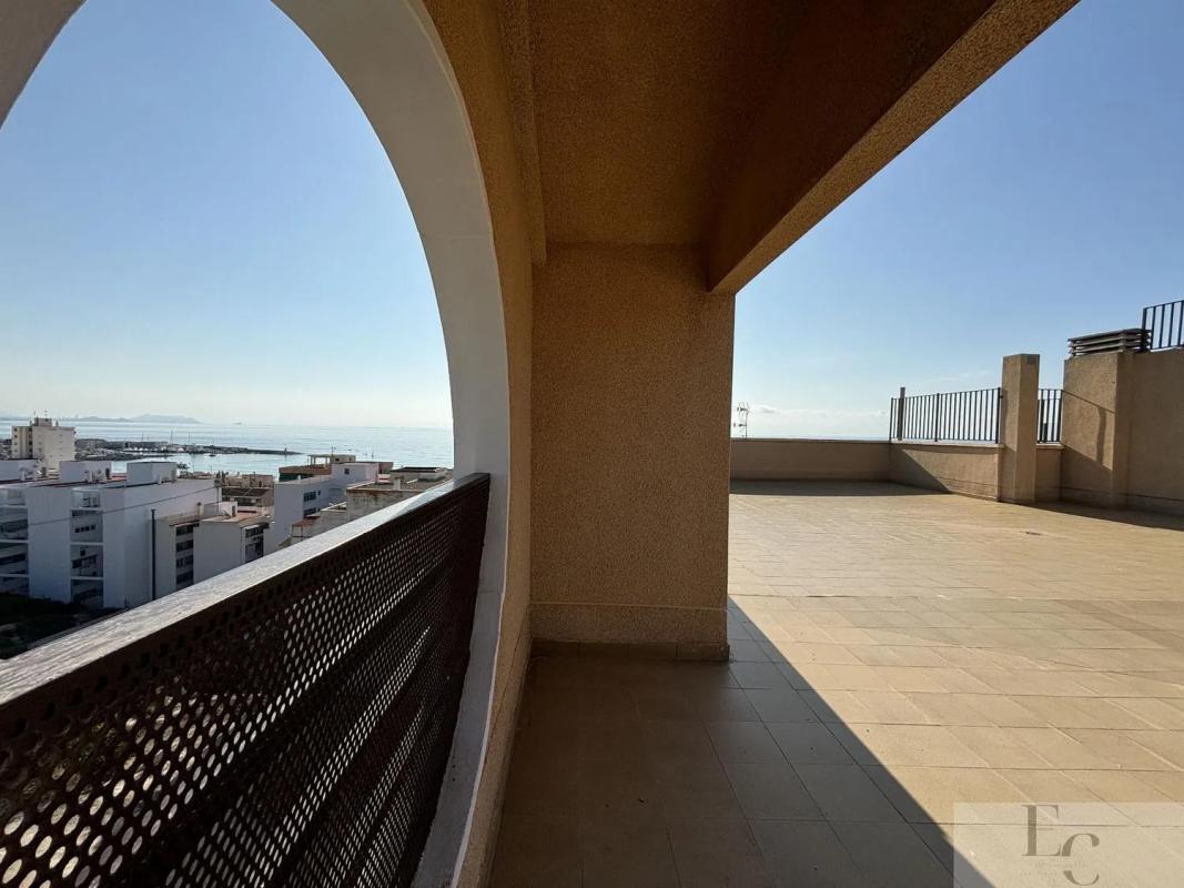 Продажа квартиры на Calle de la Mar Alta, 31, Эль Кампельо
photo 1