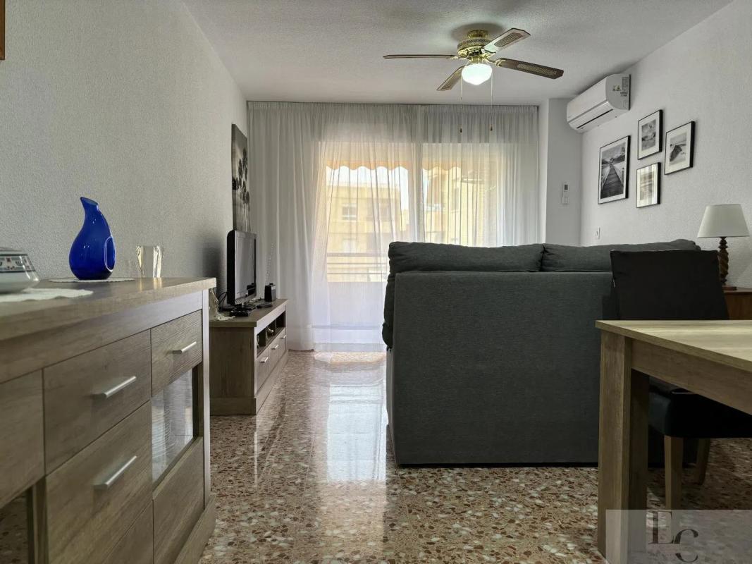 Sale of apartment in Avenida de Germanies, 4, El Campello
photo 2