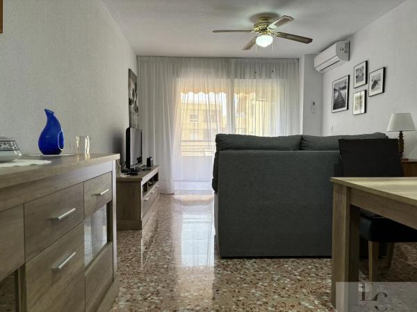 Piso en venta en  Avenida de Germanies, 4, El Campello photo 2
