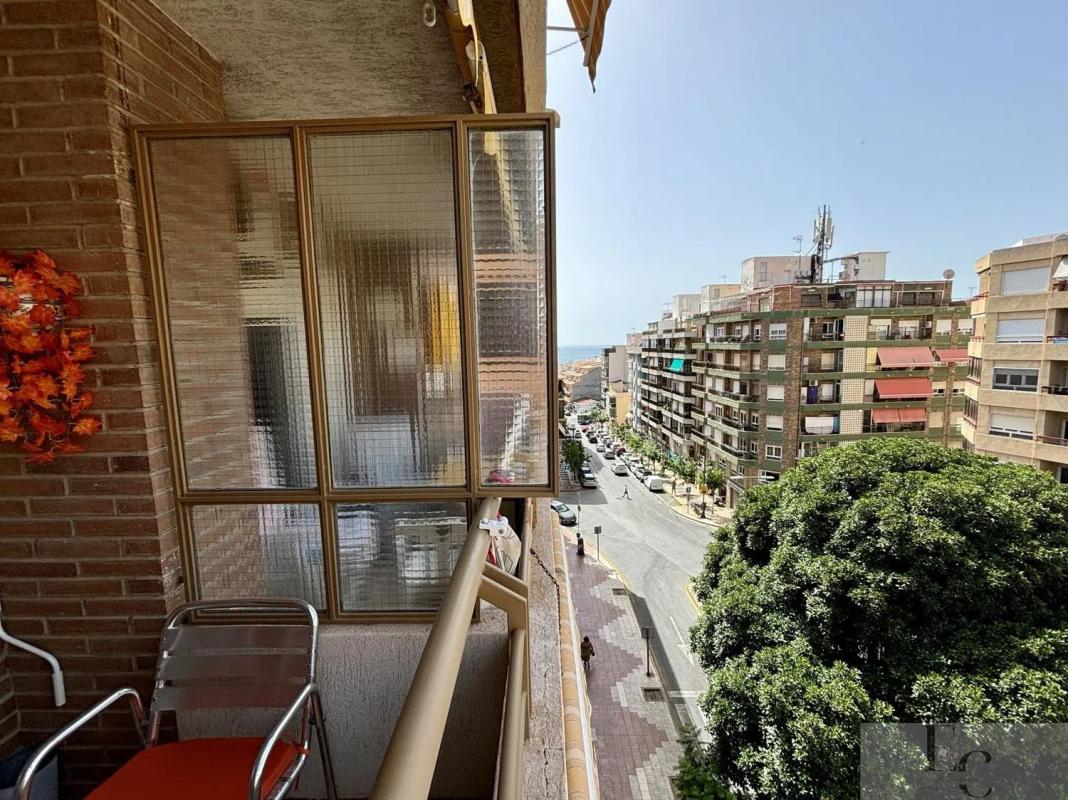 Sale of apartment in Avenida de Germanies, 4, El Campello
photo 4