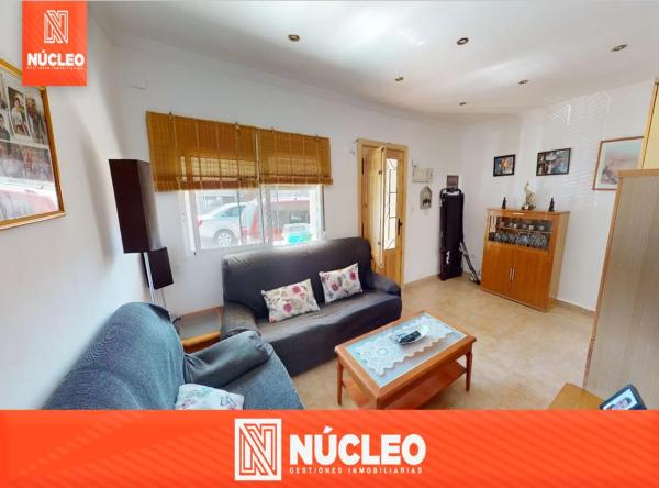 Коттедж на продажу в  Calle Blas Infante, El Campello photo 1