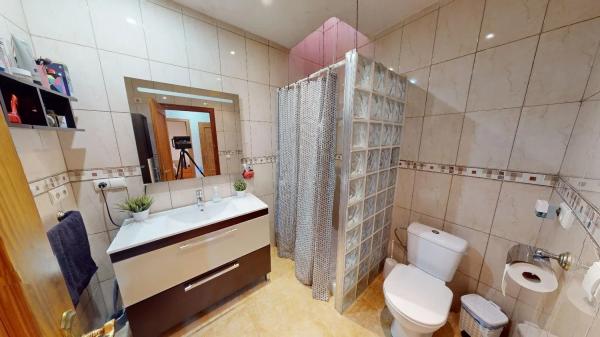Коттедж на продажу в  Calle Blas Infante, El Campello photo 3