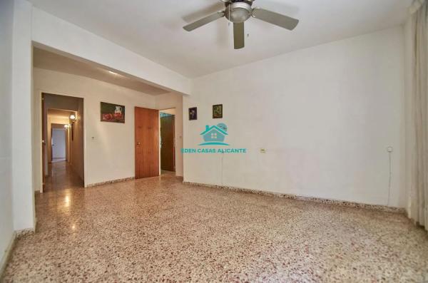Piso en venta en  Calle de Gabriel Miro, 15, El Campello photo 1