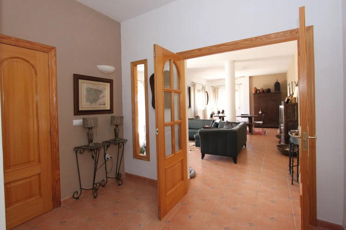 Venta de chalet independiente en Calle Penyassegat, El Campello
photo 4