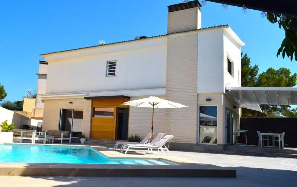 Detached villa for sale in  Colonia Escandinavia-Cautivador, Alfaz del Pi photo 1