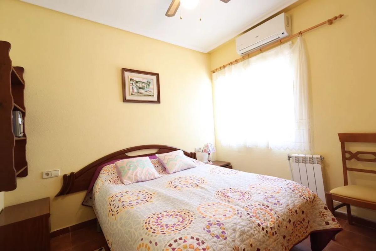 Venta de chalet independiente en Calle los Geraneos, Orihuela
photo 4