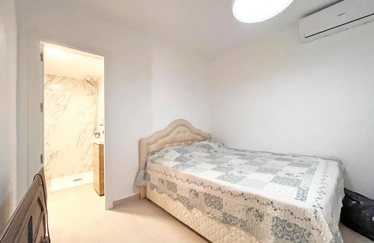 Продажа отдельного шале в Barrio Los Almendros-La Florida, Ориуэла photo 4