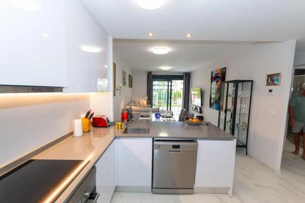 Venta de piso en Calle Pablo Picasso, Algorfa
thumbnail 3