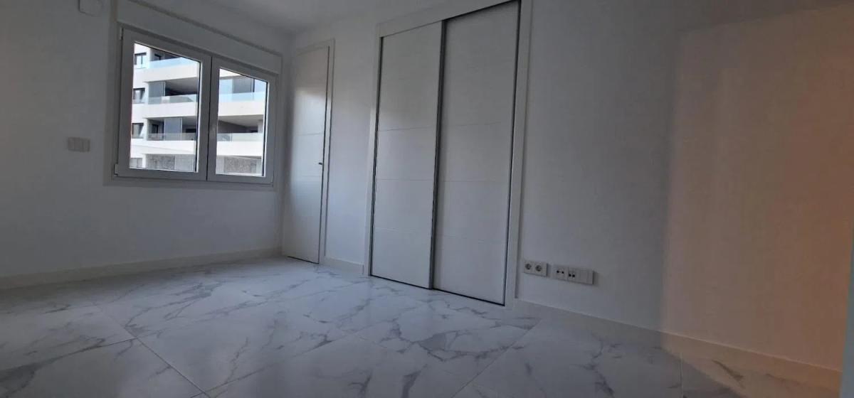 Venta de piso en Calle Ciclón, 8 -A, Orihuela
 photo 4