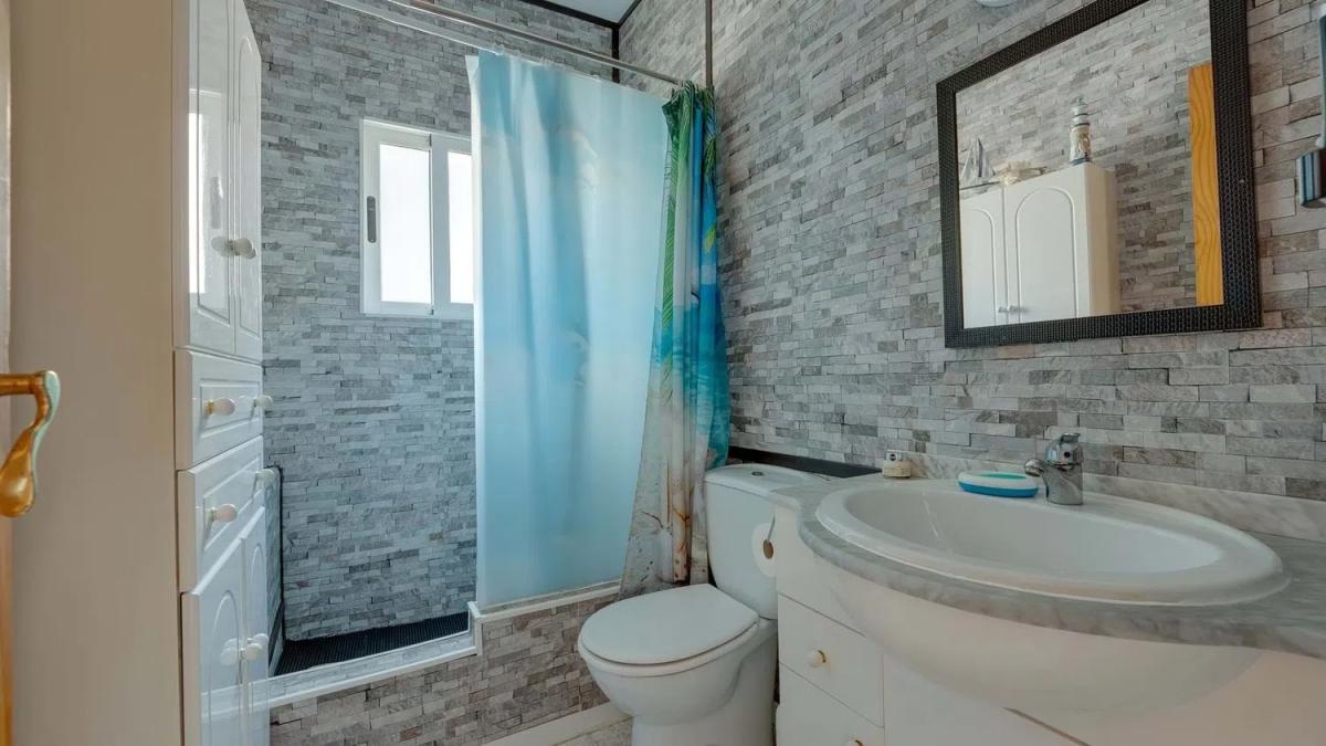 Sale of independent chalet in Barrio Playa Flamenca, Orihuela
photo 4