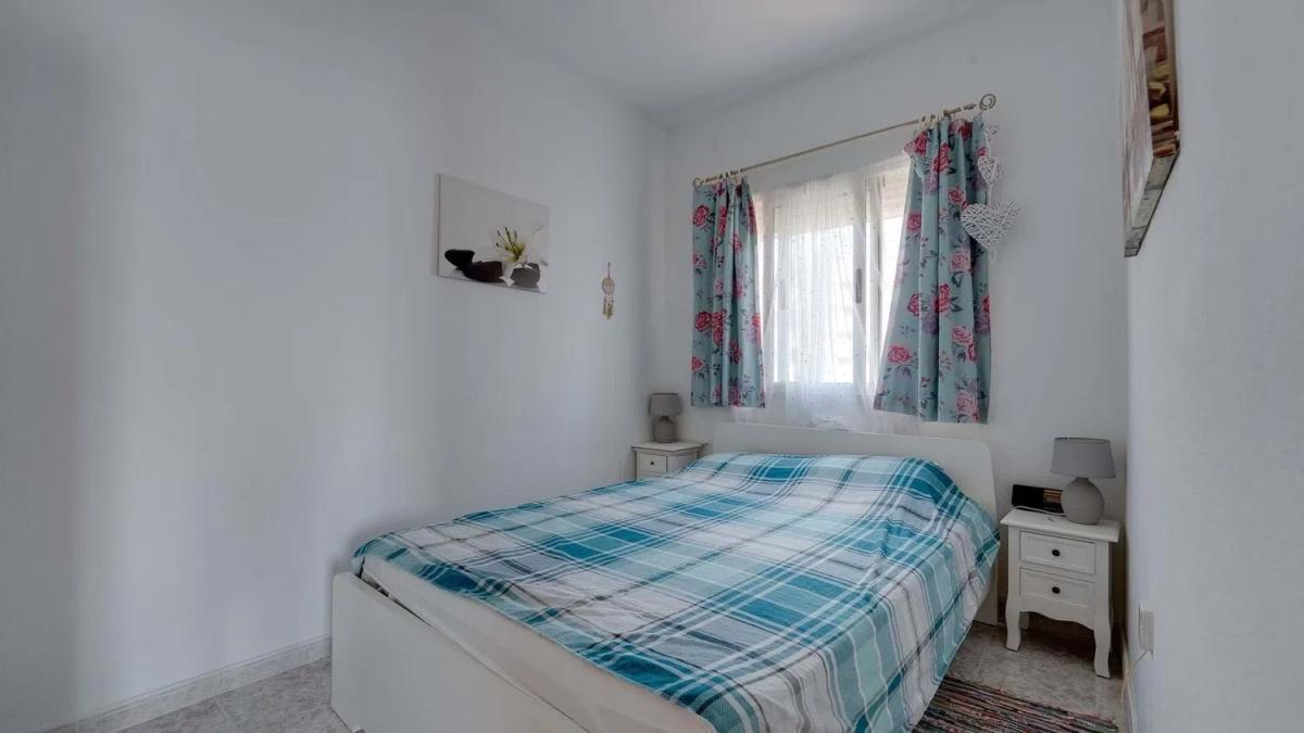 Sale of independent chalet in Barrio Playa Flamenca, Orihuela
photo 5