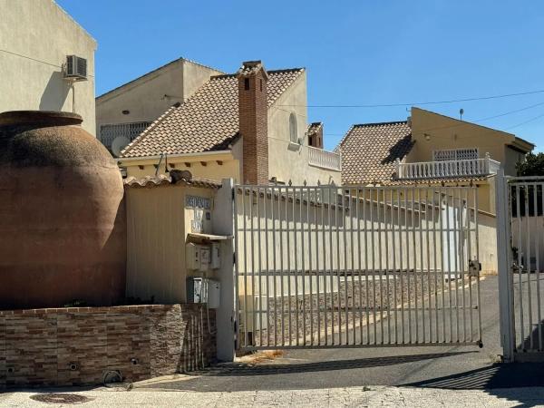 Detached villa for sale in  Barrio La Zenia, Orihuela photo 1