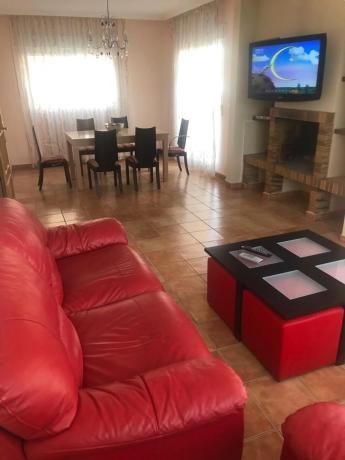 Detached villa for sale in Calle Cabo Estaca de Bares, 6, Orihuela thumbnail 2