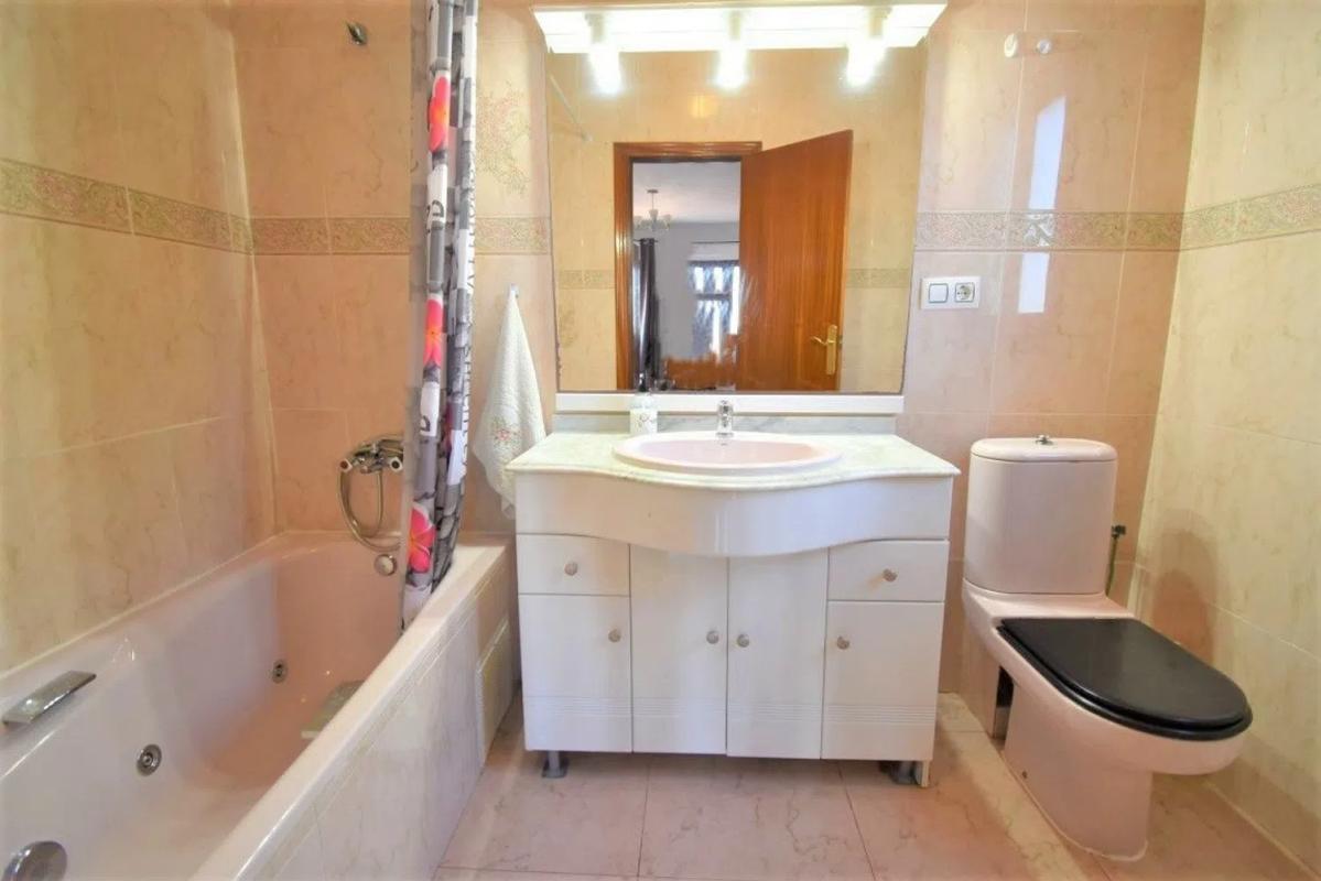 Продажа отдельного шале в Barrio Villamartín-Las Filipinas, Ориуэла photo 3