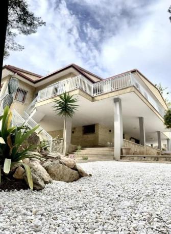 Detached villa for sale in  Barrio Campoamor, Orihuela photo 1