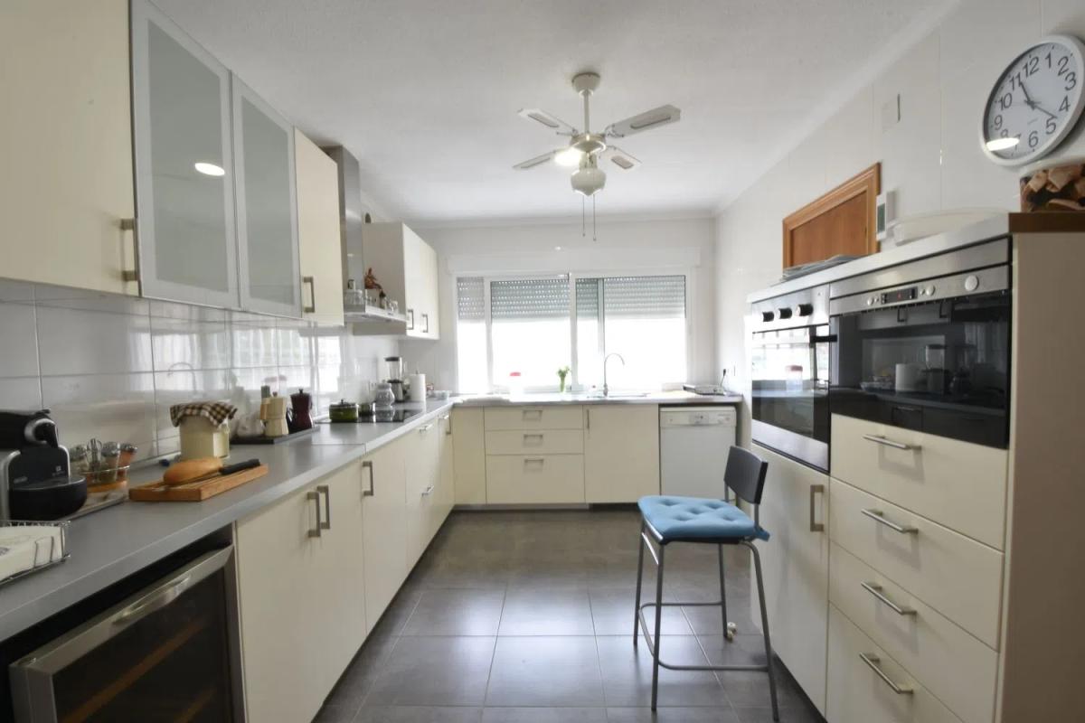 Продажа отдельного шале в  Avenida España, 110, Ориуэла photo 3