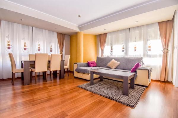 Apartment for sale in  Calle Dean Llopez, Santa Pola photo 1