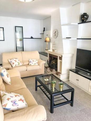 Chalet independiente en venta en Avenida de Portugal, Santa Pola thumbnail 1