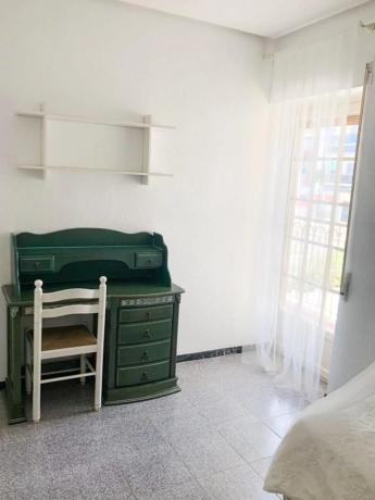 Chalet independiente en venta en Avenida de Portugal, Santa Pola thumbnail 2