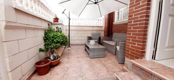 Chalet independiente en venta en Calle Logroño s/n, Santa Pola photo 1