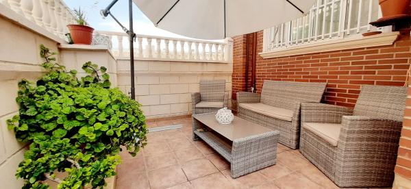 Chalet independiente en venta en Calle Logroño s/n, Santa Pola thumbnail 1