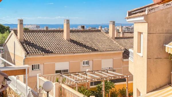 Chalet independiente en venta en Calle Logroño, Santa Pola thumbnail 1