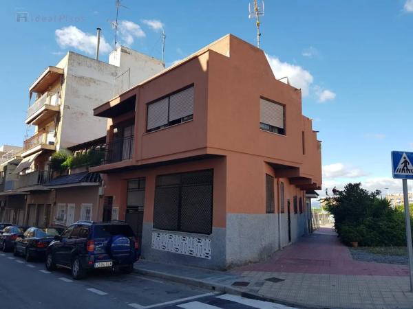 Chalet independiente en venta en Centro, Santa Pola photo 1