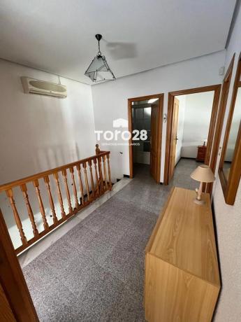 Duplex en venta en Avenida de Portugal, Santa Pola thumbnail 1