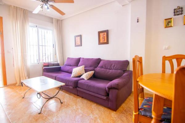 Chalet independiente en venta en Avenida de Portugal, Santa Pola thumbnail 1