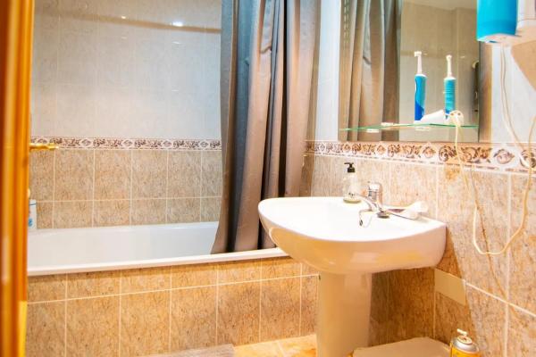 Chalet independiente en venta en  Avenida de Portugal, Santa Pola photo 4