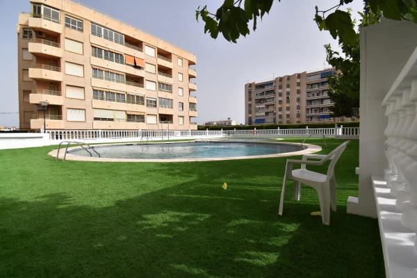 Piso en venta en  Centro, Santa Pola photo 1