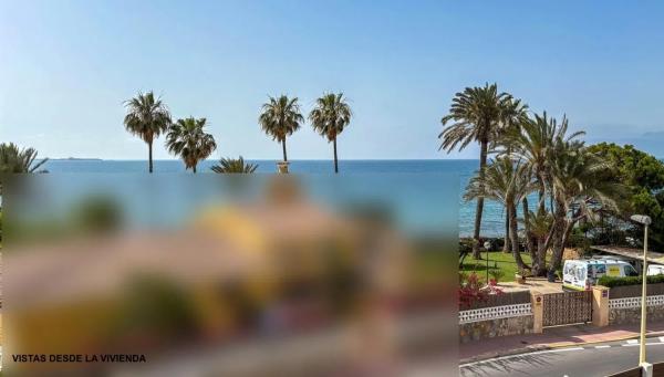 Chalet independiente en venta en Avenida de la Armada Española, Santa Pola photo 1