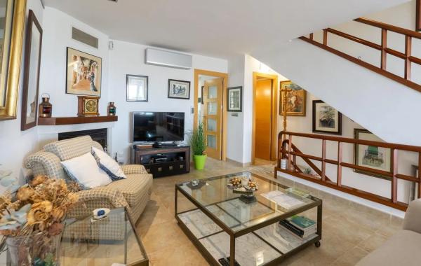 Chalet independiente en venta en  Avenida de la Armada Española, Santa Pola photo 4