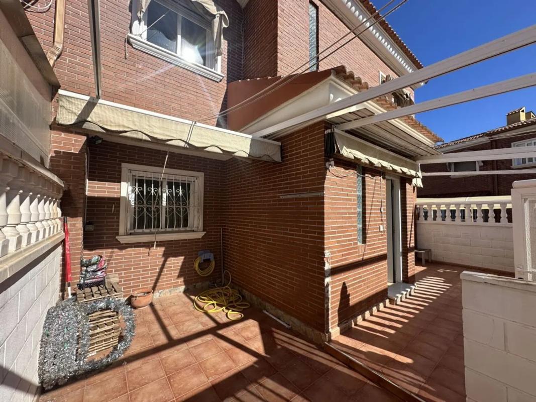 Venta de chalet independiente en Calle Logroño, Santa Pola
photo 1