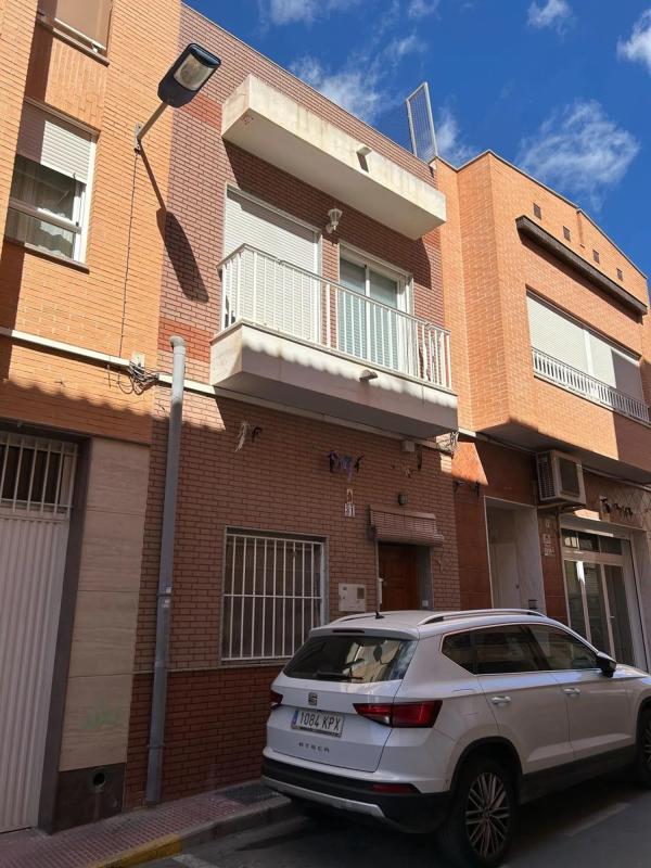 Продажа отдельного шале в Calle Soledad, 31, Санта Пола photo 1