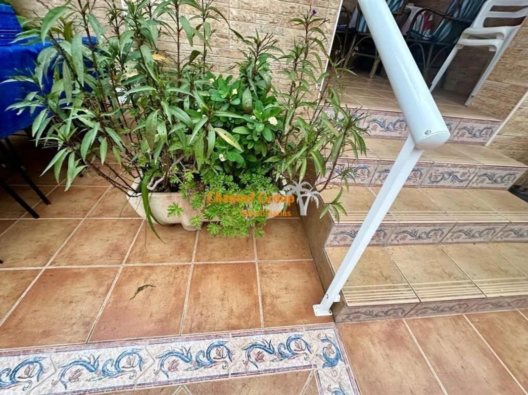 Sale of independent chalet in Gran Playa, Santa Pola
photo 2