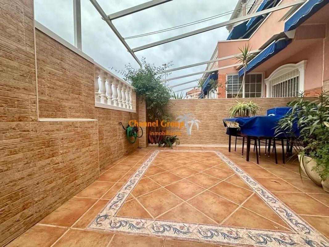 Sale of independent chalet in Gran Playa, Santa Pola
photo 3