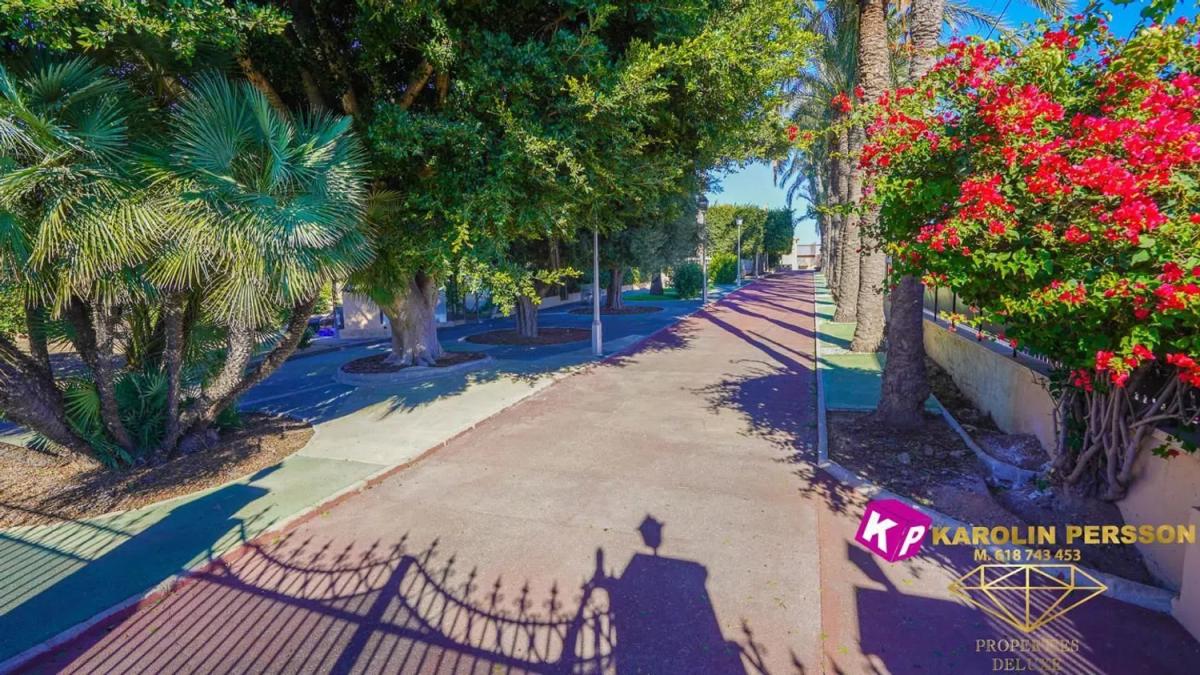Sale of independent chalet in Via Pecuaria, Santa Pola
 photo 2