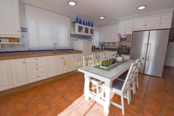 Chalet independiente en venta en  Calle Maestro Serrano, Santa Pola photo 4