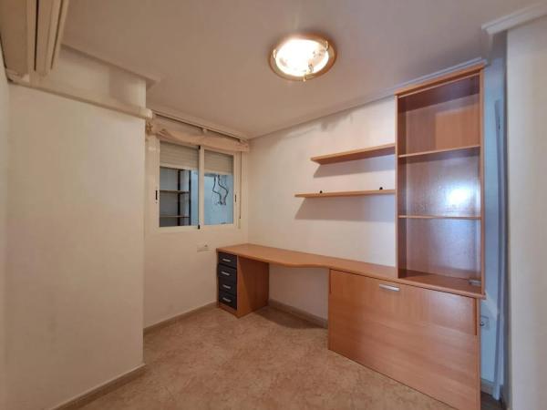 Chalet independiente en venta en  Centro, Santa Pola photo 4