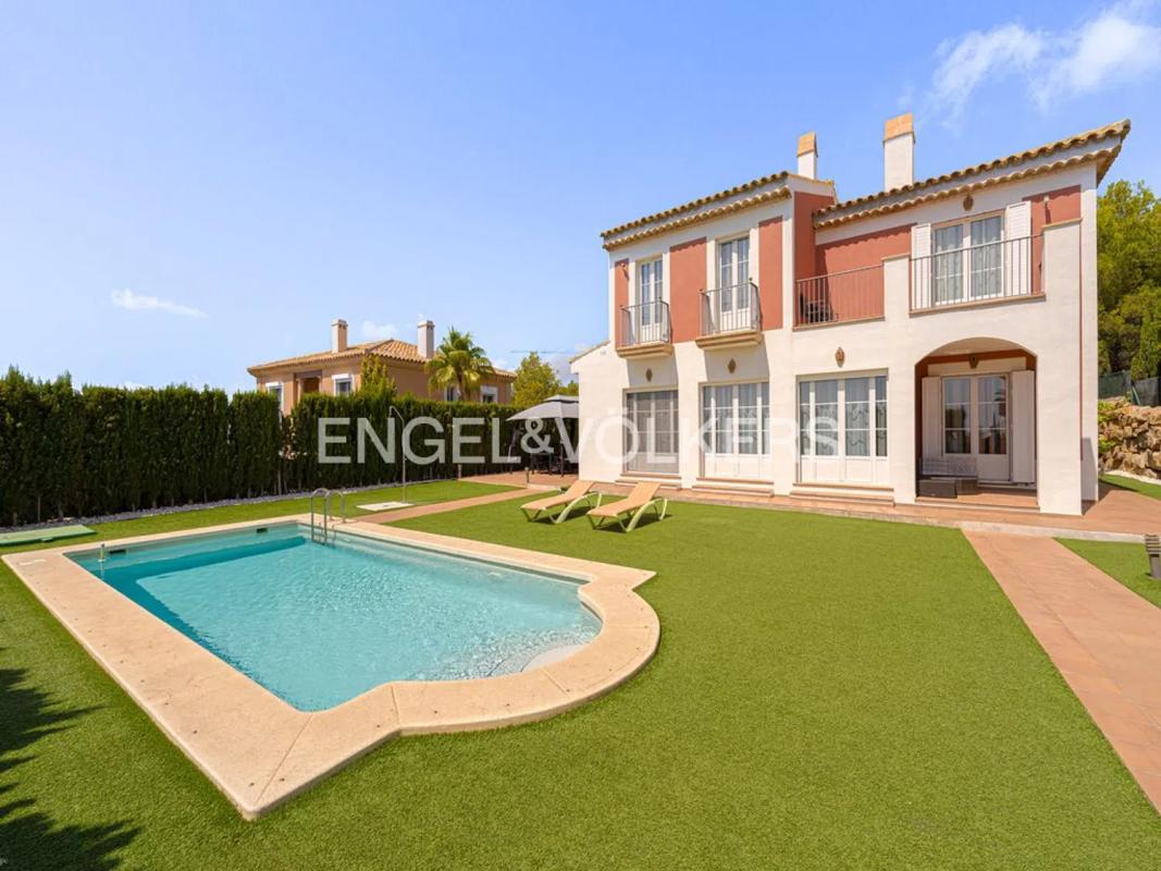 Venta de chalet independiente en Calle Londres, Finestrat
photo 1