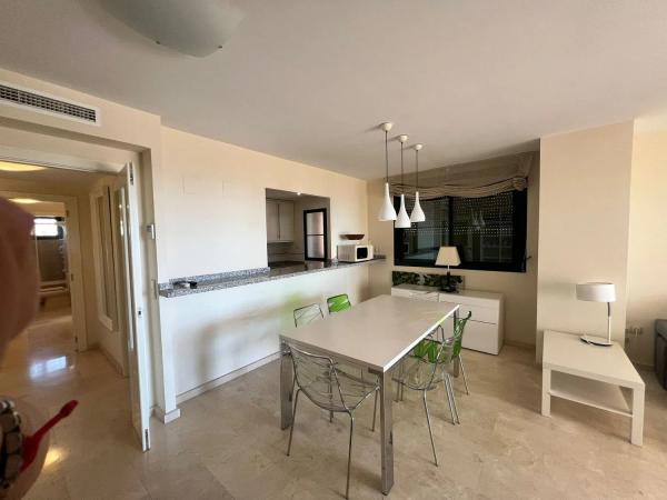 Chalet independiente en venta en  Calle Londres, 39, Finestrat photo 4