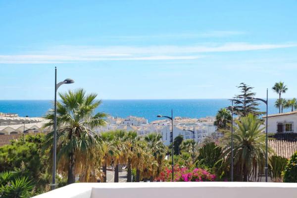 Penthouse for sale in Avenida de Manolete s/n, Marbella photo 1