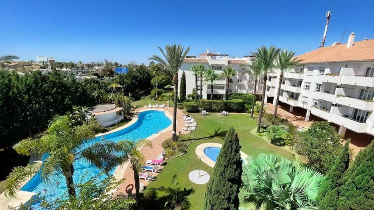 Sprzedaż duplexu w Calle Río Danubio, Marbella photo 2