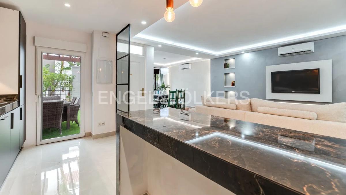 Duplex sale in Calle las Ventas, Marbella photo 3