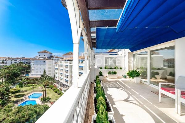 Дуплекс на продажу в Urbanizacion a N Andalucia, Марбелья photo 4