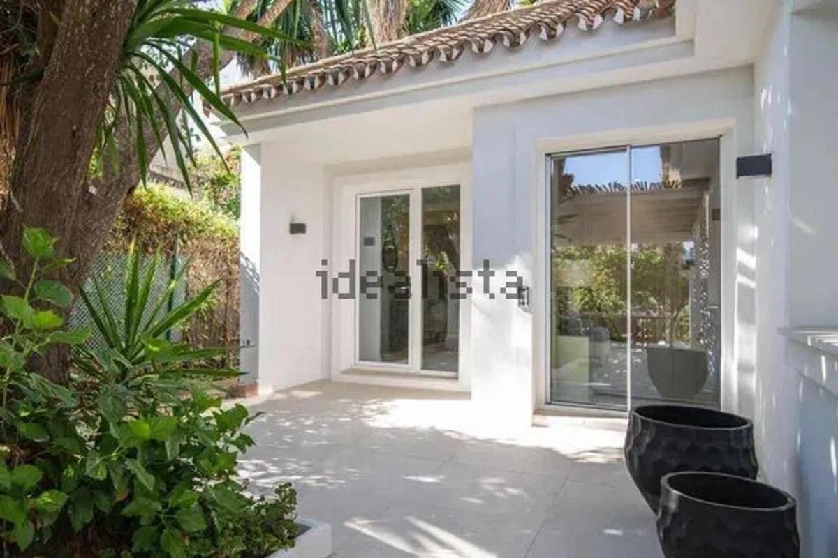 Venta de chalet independiente en Avenida Generalife, Marbella
photo 4