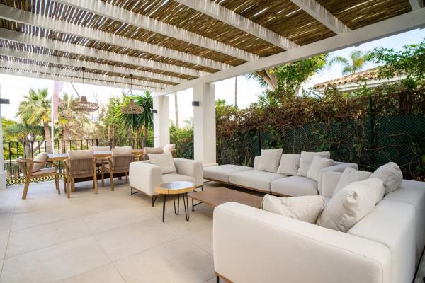 Wolnostojąca willa na sprzedaż w  Calle Alcalá 15-D, Marbella photo 2